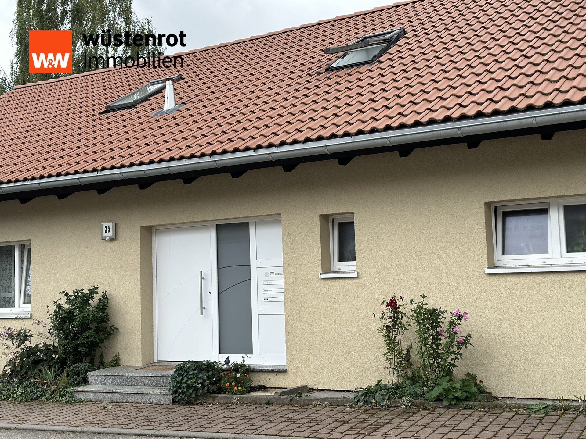 Immobilienangebot - Sachsen bei Ansbach - Alle - Bezugsfrei: Terrassenwohnung mit Ausblick und möglichem Gartenanteil