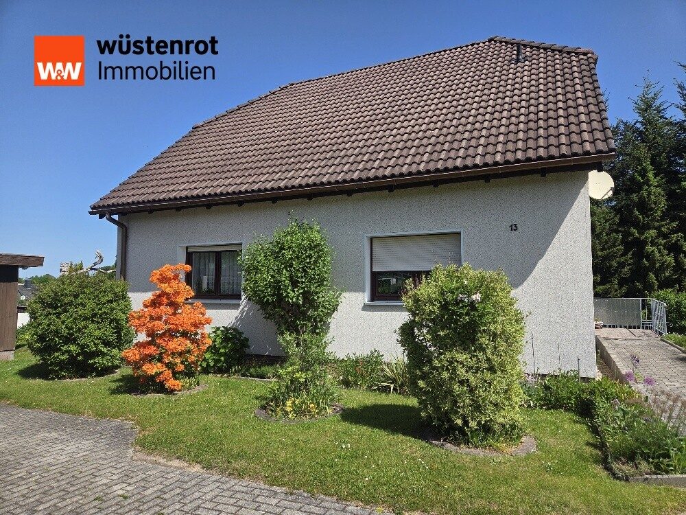 Immobilienangebot - Ebersbach/Sachsen - Alle - Gepflegtes Wohnhaus in Ebersbach