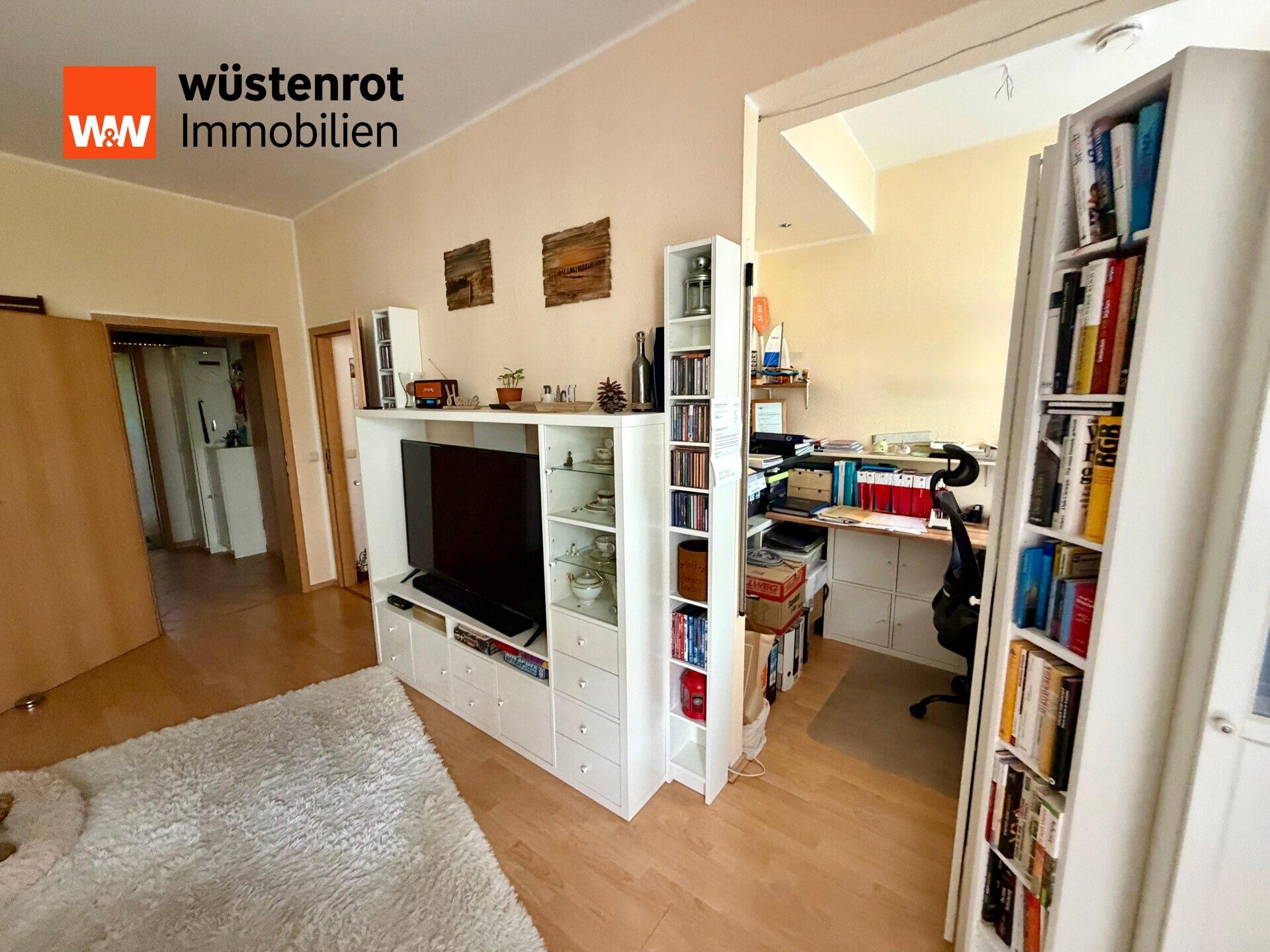 Immobilienangebot - Berlin Friedrichshain - Alle - Lichtdurchflutete 2-Zimmer-Wohnung mit zwei Balkonen im Herzen von Berlin-Friedrichshain