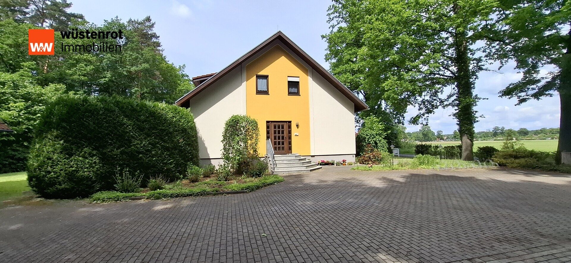 Immobilienangebot - Niesky - Alle - Attraktives Familieneigenheim in bester Lage von Niesky