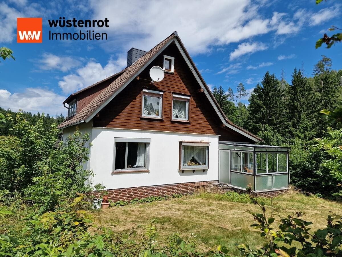 Immobilienangebot - Altenau - Alle - Charmantes Einfamilienhaus in schöner Harzlage | Sanierungsbedürftig | Garten & Wintergarten