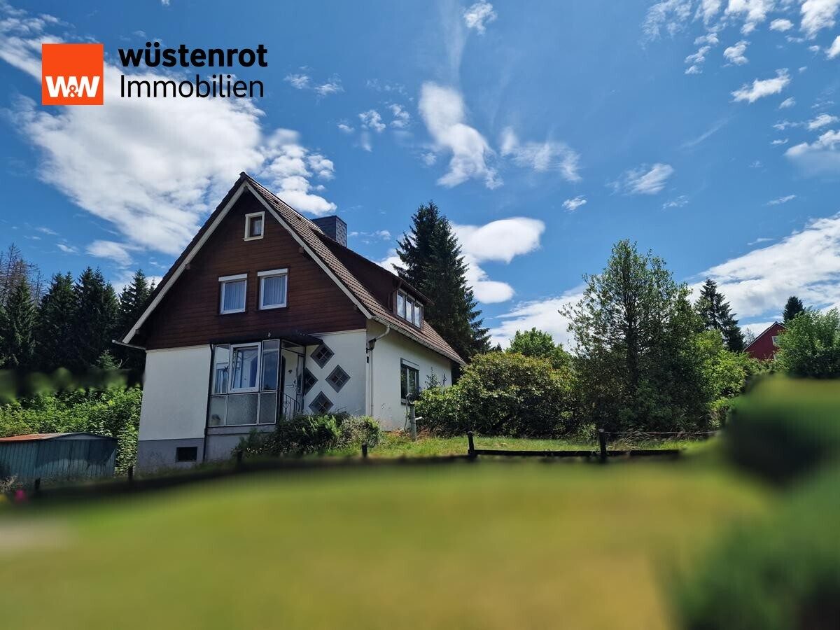 Immobilienangebot - Altenau - Alle - Charmantes Einfamilienhaus in schöner Harzlage | Sanierungsbedürftig | Garten & Wintergarten