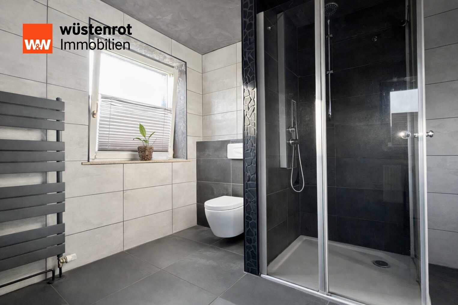 Immobilienangebot - Wiedemar - Alle - Freistehendes Einfamilienhaus mit Doppelgarage, Teich & idyllischem Grundstück | 285 m² Wohnfläche