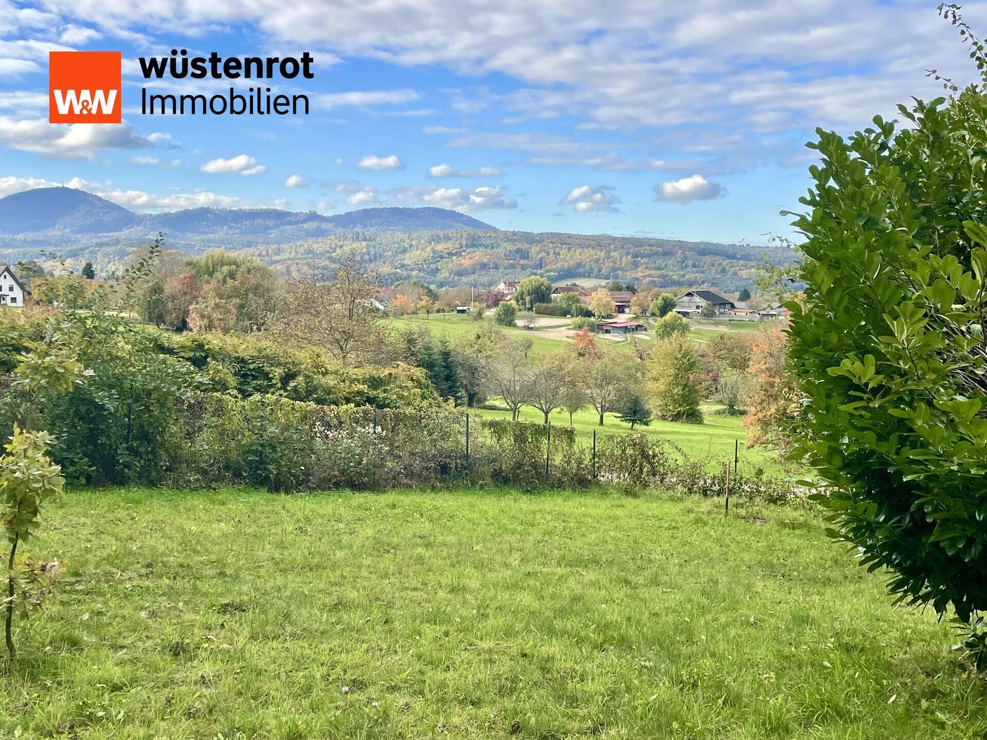 Immobilienangebot - Gaggenau - Alle - *EINZIGARTIGES URLAUBSGEFÜHL: Kleines Einfamilienhaus mit großem Grundstück, Terrasse, Carport uvm*