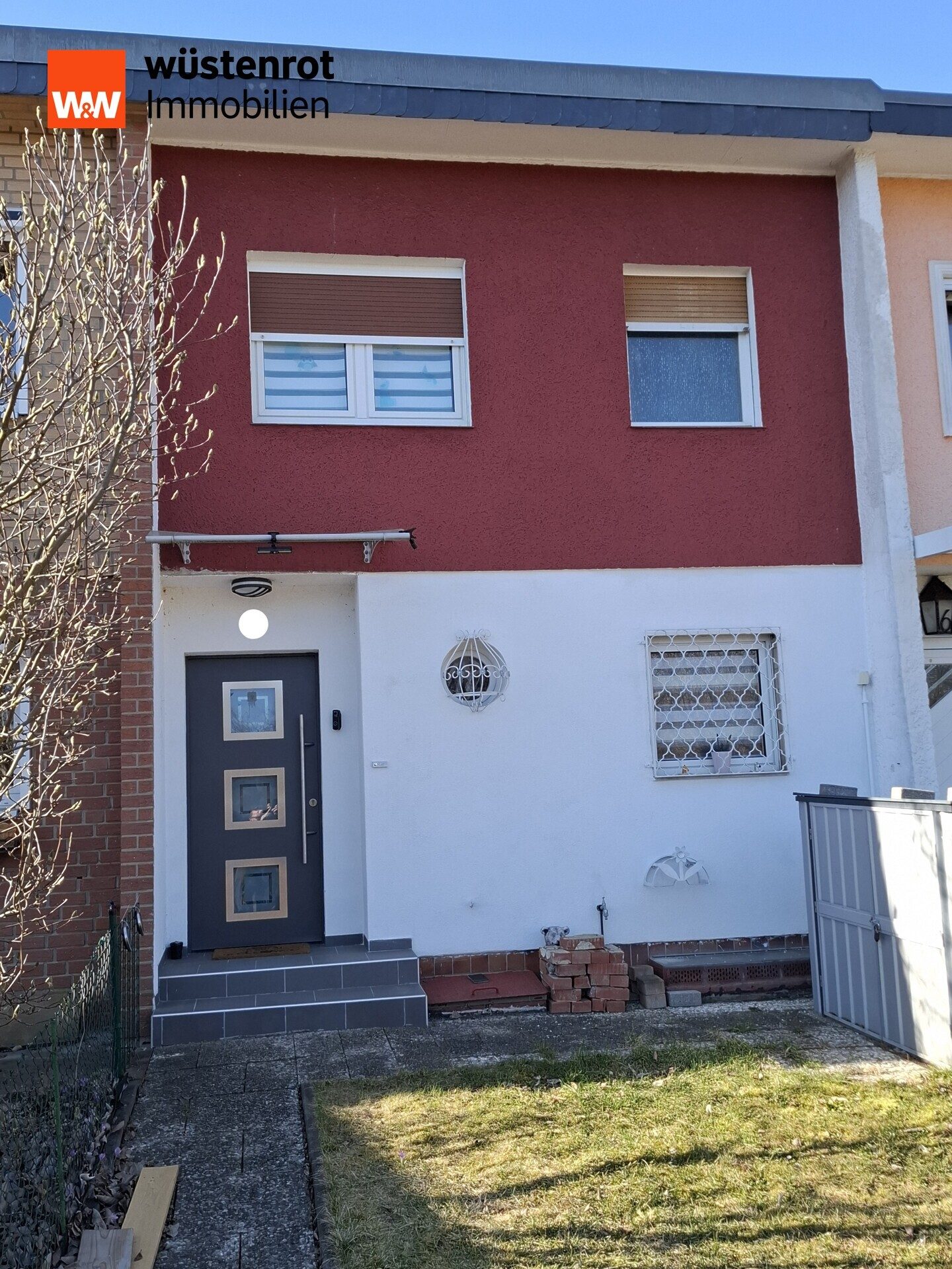 Immobilienangebot - Berlin - Alle - solides und charmantes Reihenhaus für 2-3 Personen auf ca.100qm Wohnnutzfläche vollunterkellert*
