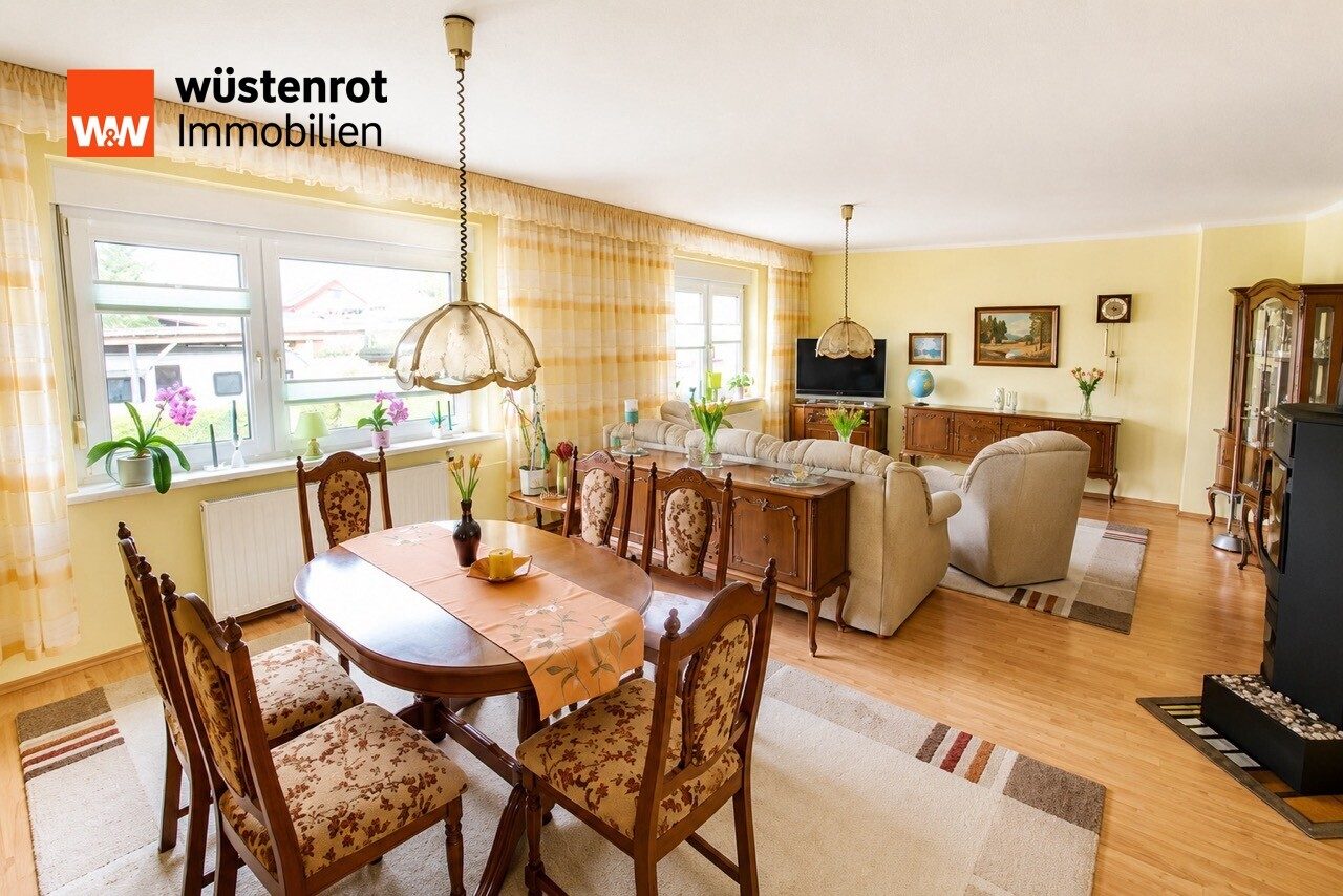 Immobilienangebot - Richtenberg - Alle - Wohnhaus mit zusätzlichem Baugrundstück – gepflegte DHH auf 1.989 m² Grundstück in Richtenberg