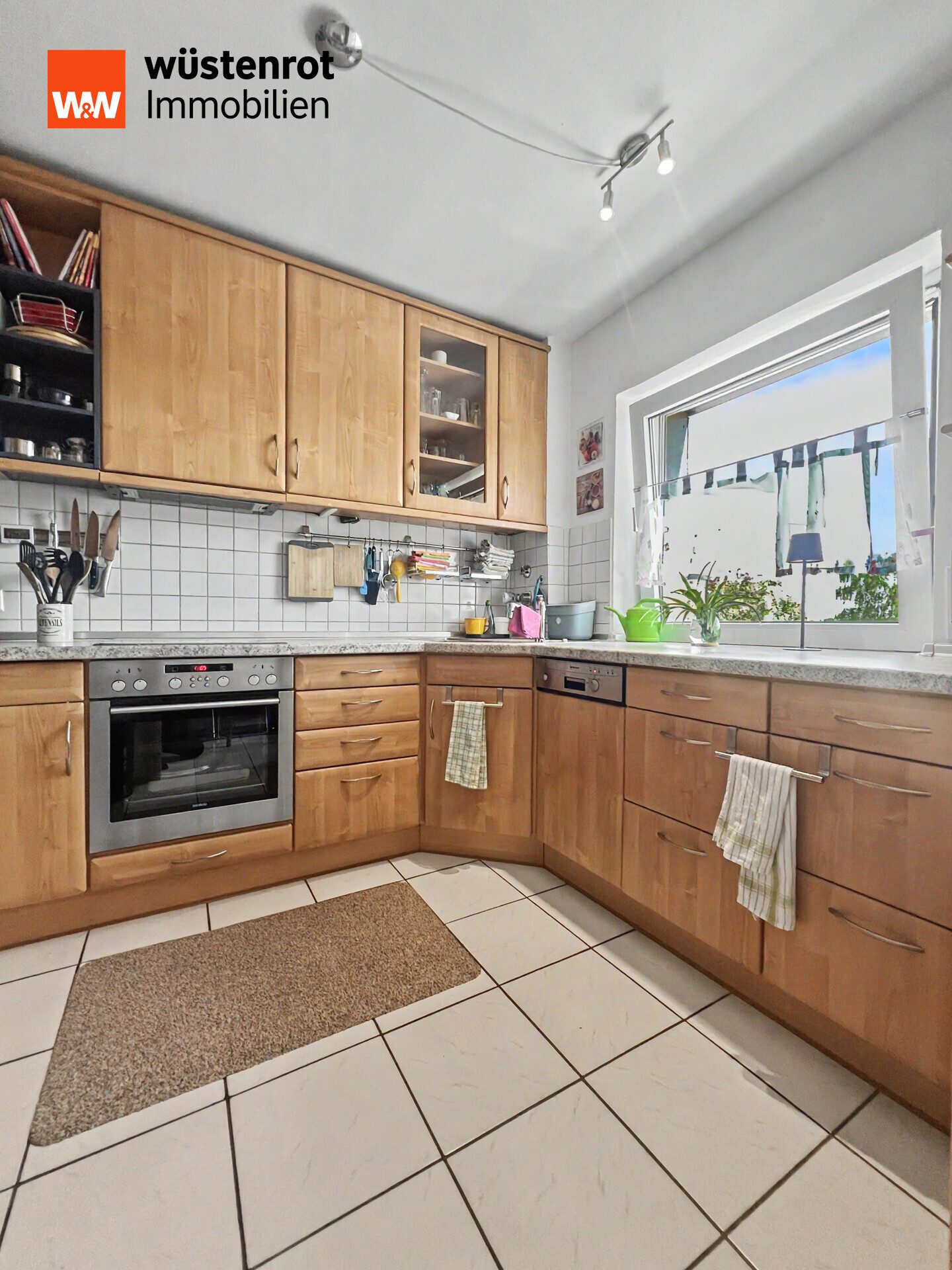 Immobilienangebot - Eggenstein-Leopoldshafen - Alle - Sonnige Wohnidylle mit Loggia ins Grüne und großzügigem Wohnkomfort