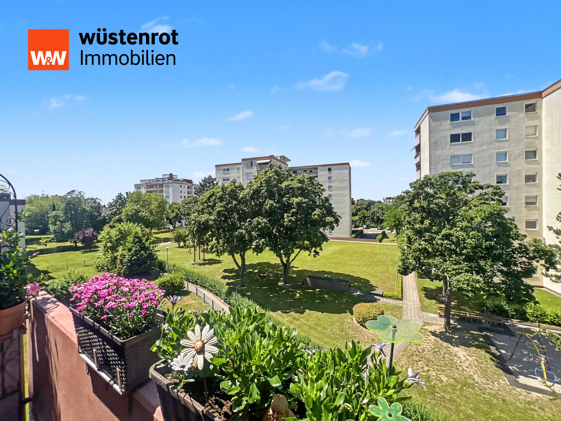 Immobilienangebot - Eggenstein-Leopoldshafen - Alle - Sonnige Wohnidylle mit Loggia ins Grüne und großzügigem Wohnkomfort