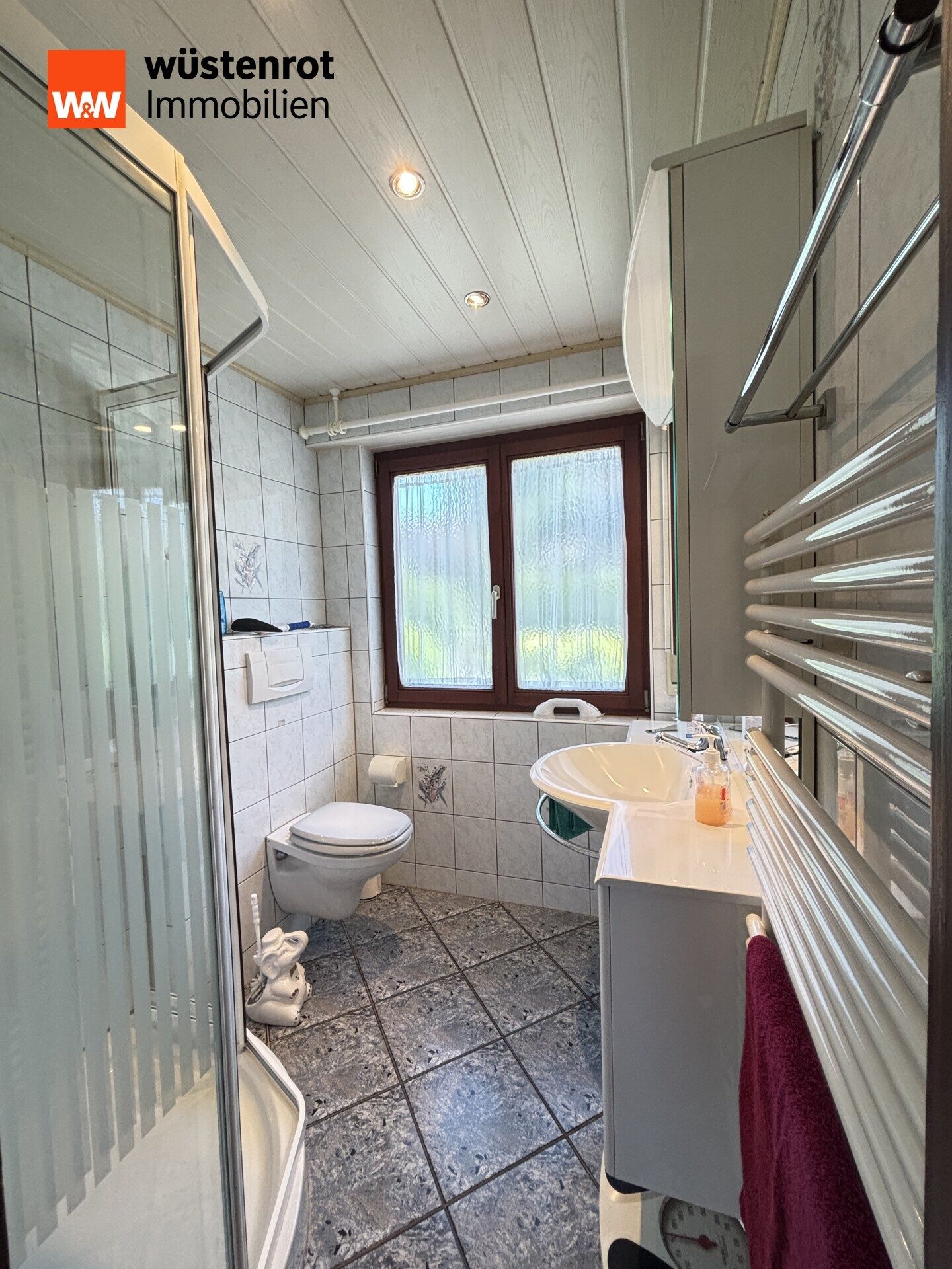 Immobilienangebot - Vogt - Alle - Großzügiges Zweifamilienhaus mit Aussicht zur Selbstnutzung, Mehrgenerationenwohnen, Kapitalanlage