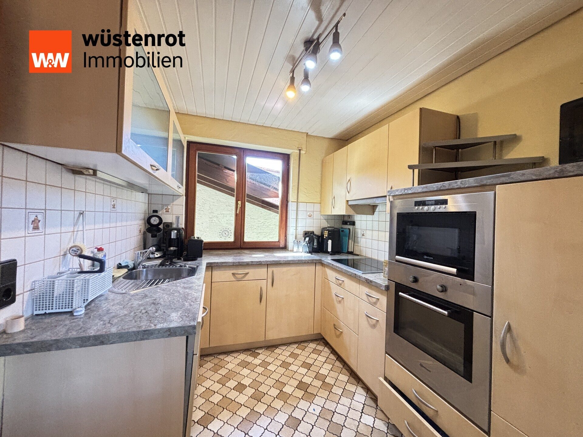 Immobilienangebot - Vogt - Alle - Großzügiges Zweifamilienhaus mit Aussicht zur Selbstnutzung, Mehrgenerationenwohnen, Kapitalanlage