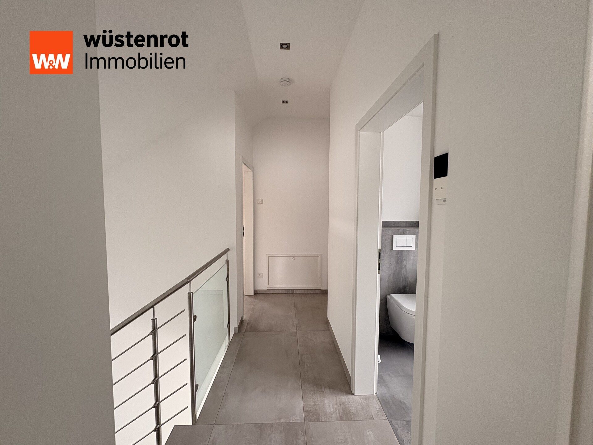 Immobilienangebot - Pforzheim / Büchenbronn - Alle - Stilvoll wohnen - Moderne Architektur trifft Energieeffizienz