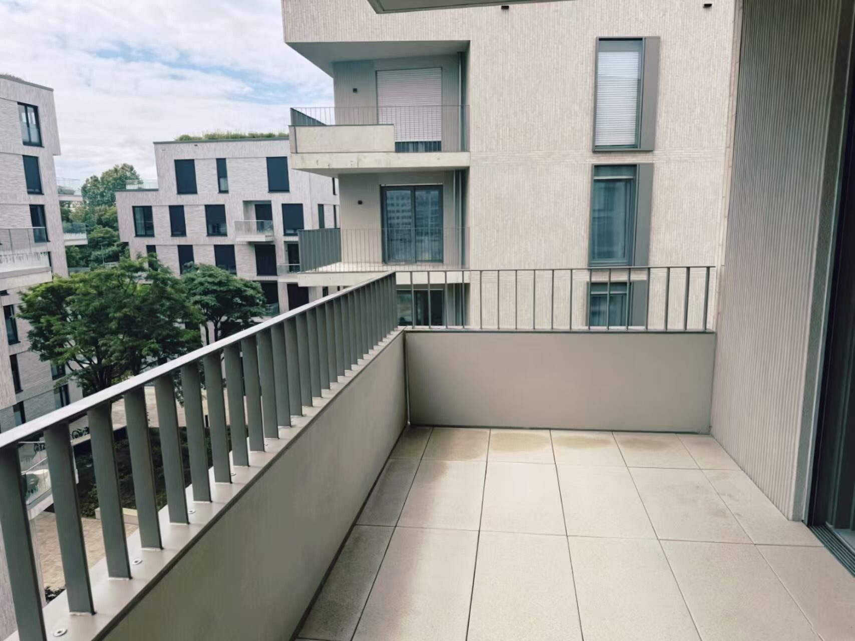Immobilienangebot - Düsseldorf - Alle - Exklusive 3-Zimmer-Neubauwohnung am Albertussee | Neue Einbauküche | Südbalkon | Aufzug