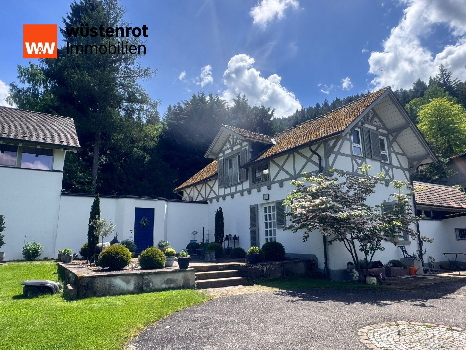 Immobilienangebot - Baden-Baden - Alle - Villa mit sonnigem Garten