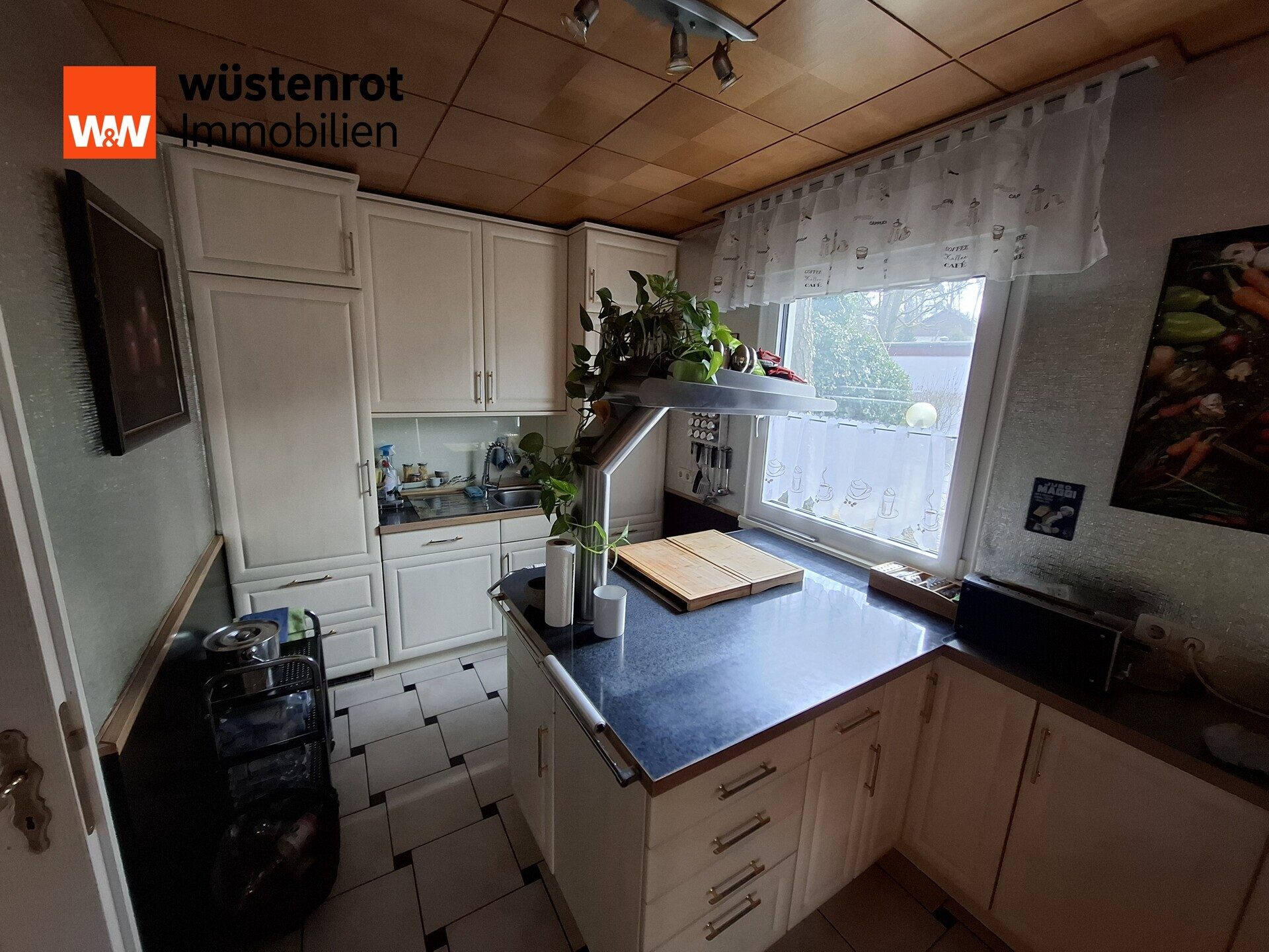 Immobilienangebot - Berlin / Frohnau - Alle - Schönes Einfamilienhaus mit großzügigem Raumangebot,moderner Wärmepumpe auf  sehr ruhigem Grundstück