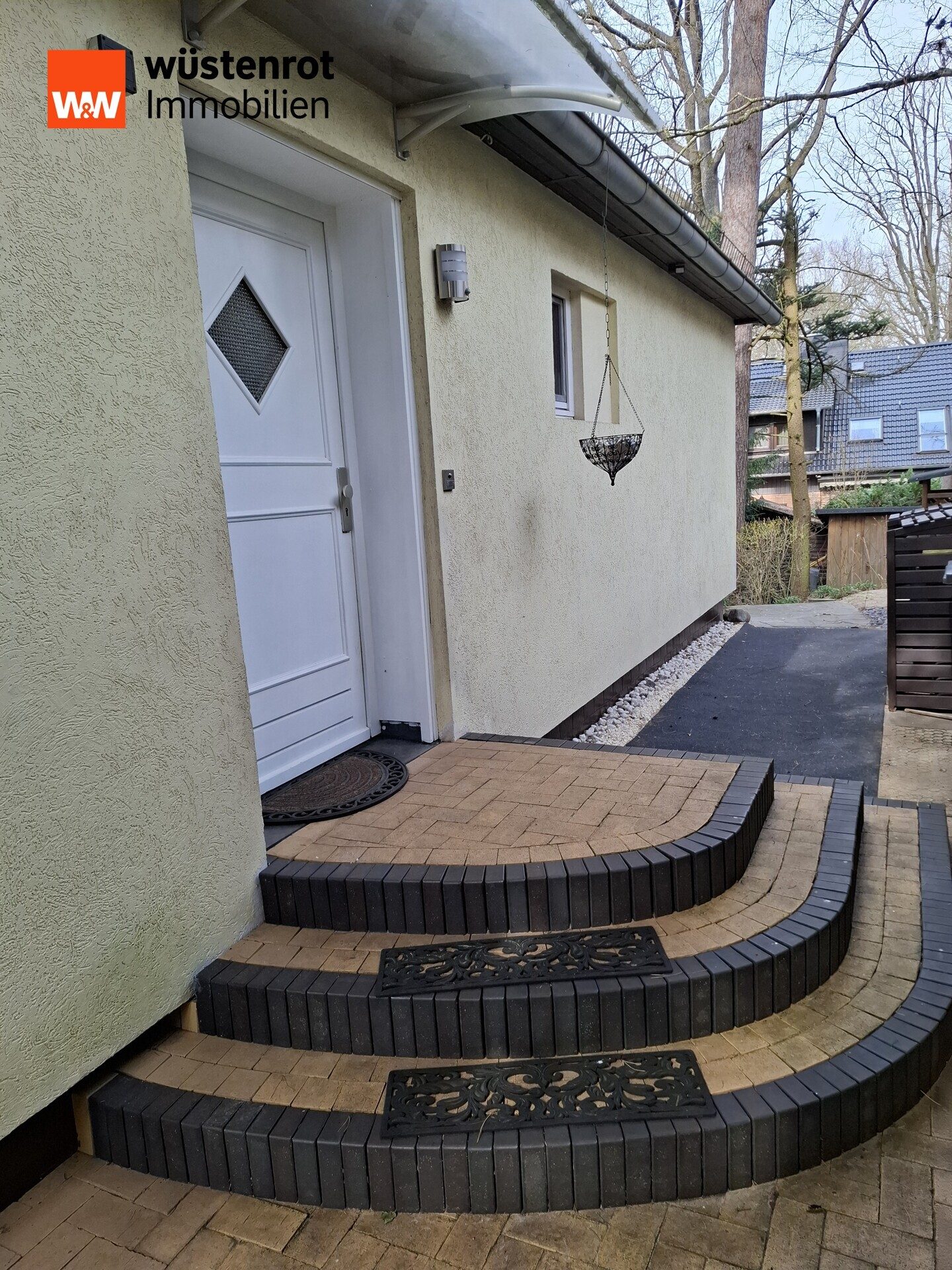 Immobilienangebot - Berlin / Frohnau - Alle - Schönes Einfamilienhaus mit großzügigem Raumangebot,moderner Wärmepumpe auf  sehr ruhigem Grundstück