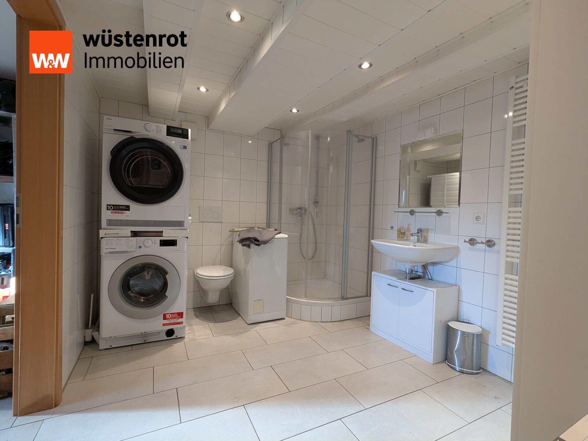 Immobilienangebot - Calw / Holzbronn - Alle - Exposé–Charmante denkmalgeschützte Doppelhaushälfte mit historischem Flair und modernem Wohnkomfort