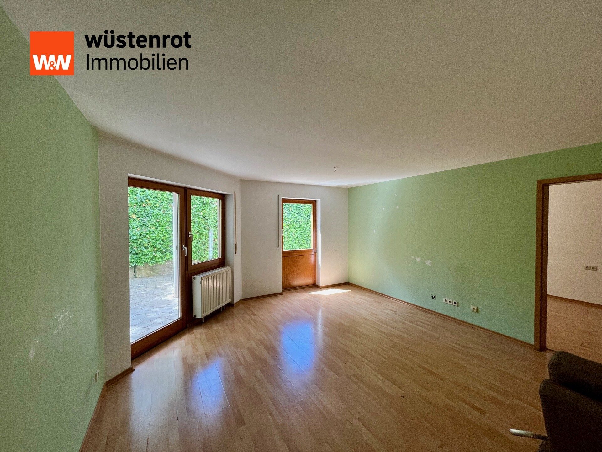 Immobilienangebot - Essingen - Alle - Charmante 2-Zimmer-Wohnung mit großem Lichthof in toller Lage in Essingen und 2 TG-Stellplätze