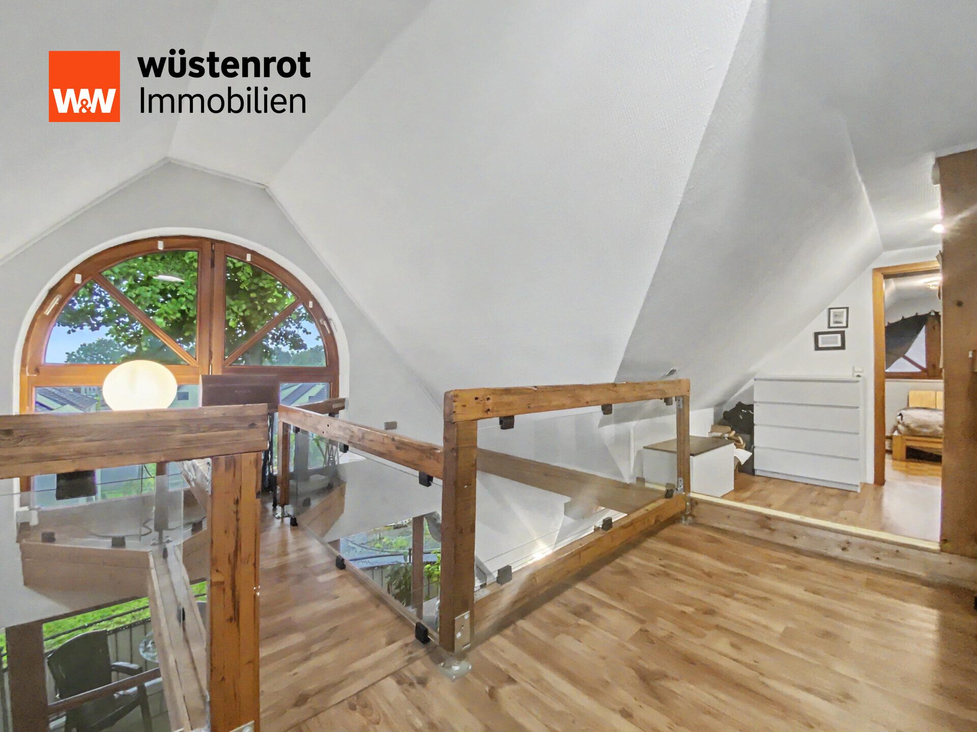 Immobilienangebot - Datteln - Alle - Maisonettewohnung mit besonderem Charme und 2 Balkonen-großzügig, durchdacht und mit Blick ins Grüne