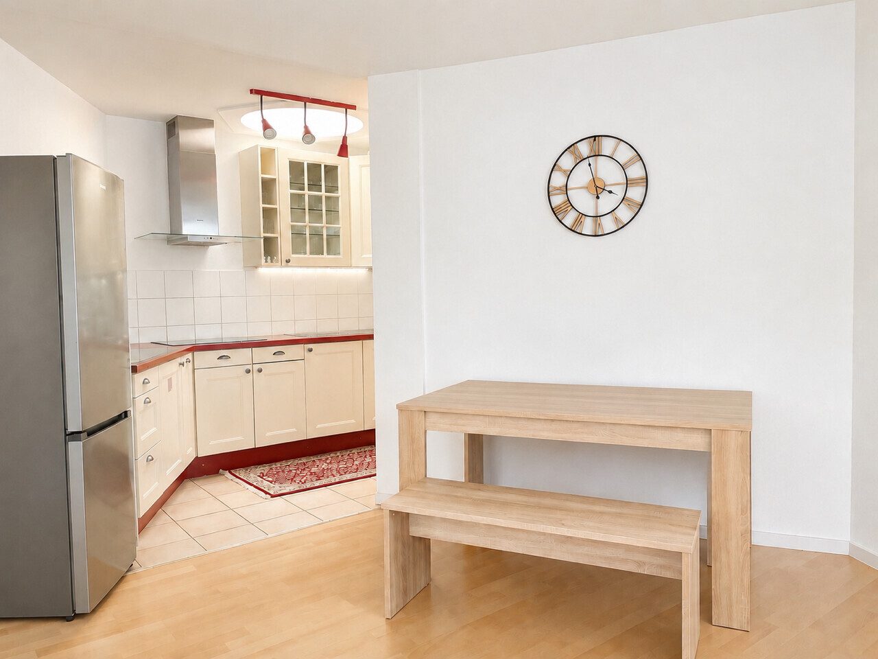 Immobilienangebot - Wölfersheim - Alle - Barrierefreie, renovierte 2 Zimmer Wohnung mit Balkon und Einbauküche in Wölfersheim