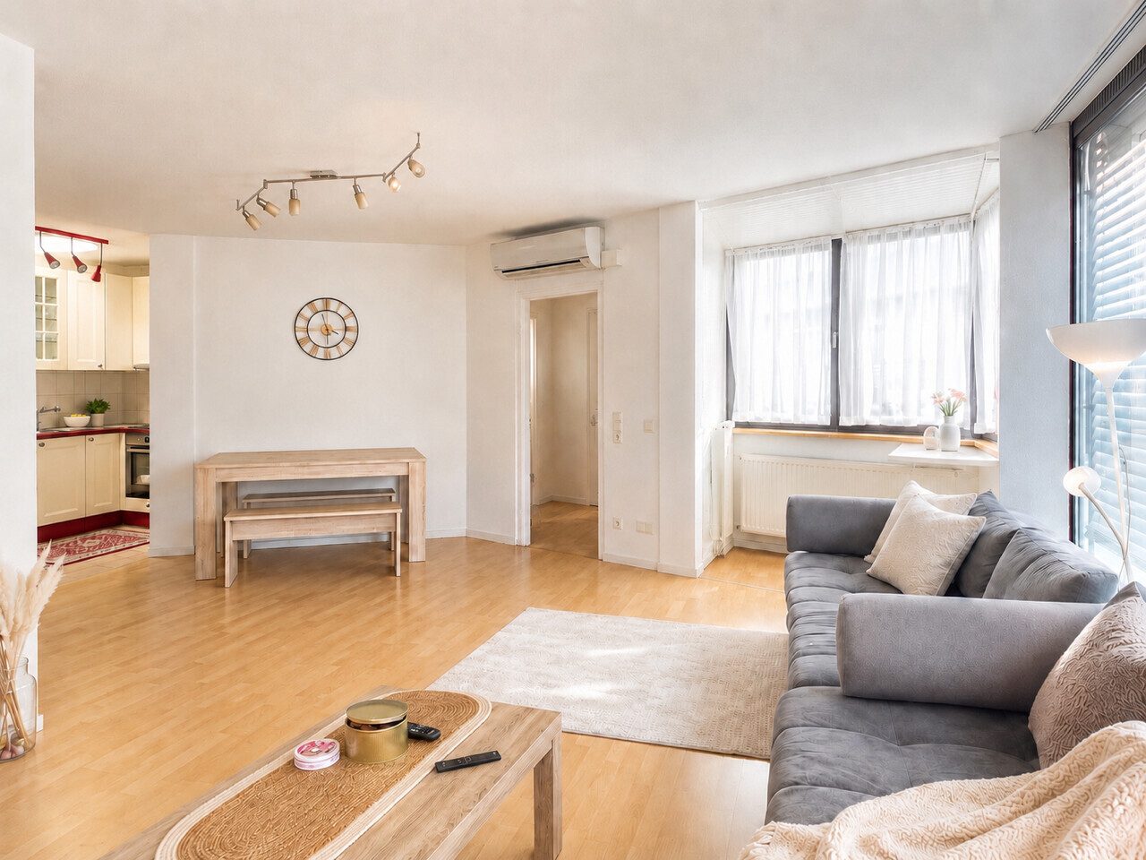 Immobilienangebot - Wölfersheim - Alle - Barrierefreie, renovierte 2 Zimmer Wohnung mit Balkon und Einbauküche in Wölfersheim