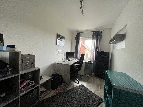 Immobilienangebot - Niederahr - Alle - Gemütliche DG- Wohnung nur 5 min. vom ICE entfern!!!