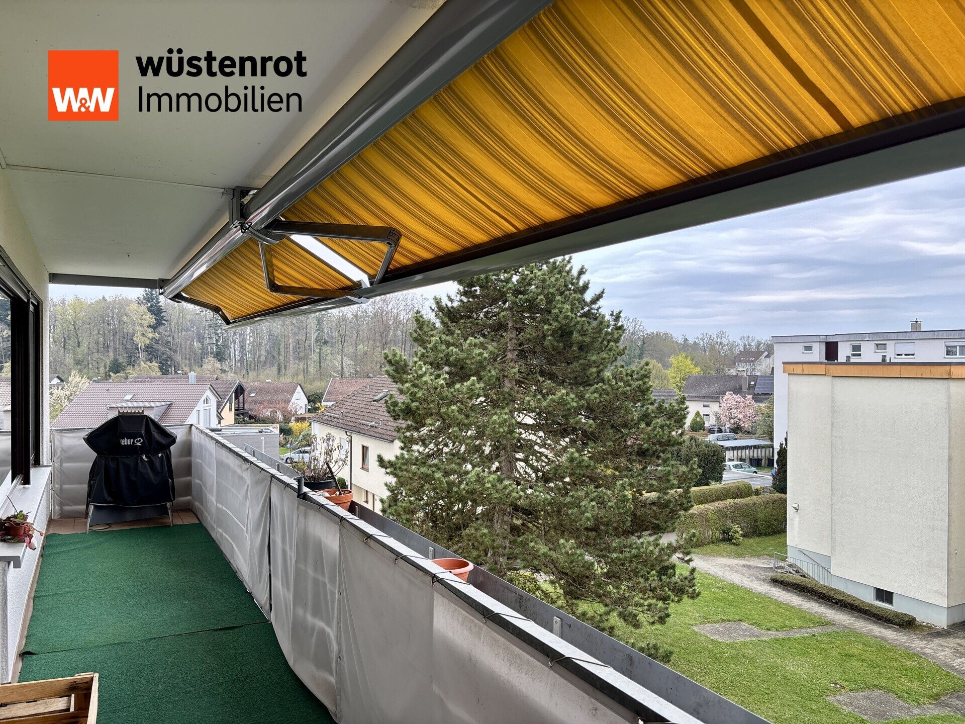 Immobilienangebot - Friedrichshafen / Manzell - Alle - Charmante 3,5 - 4-Zimmer-Wohnung im OG mit großer Sonnenloggia