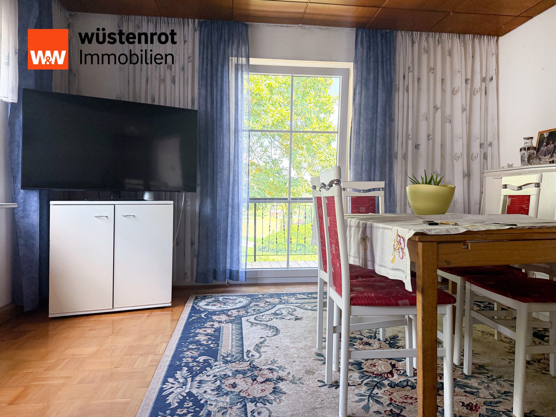 Immobilienangebot - Nittendorf / Etterzhausen - Alle - Zweifamilienhaus mit vermieteter Einliegerwohnung und bezugsfreiem Obergeschoss