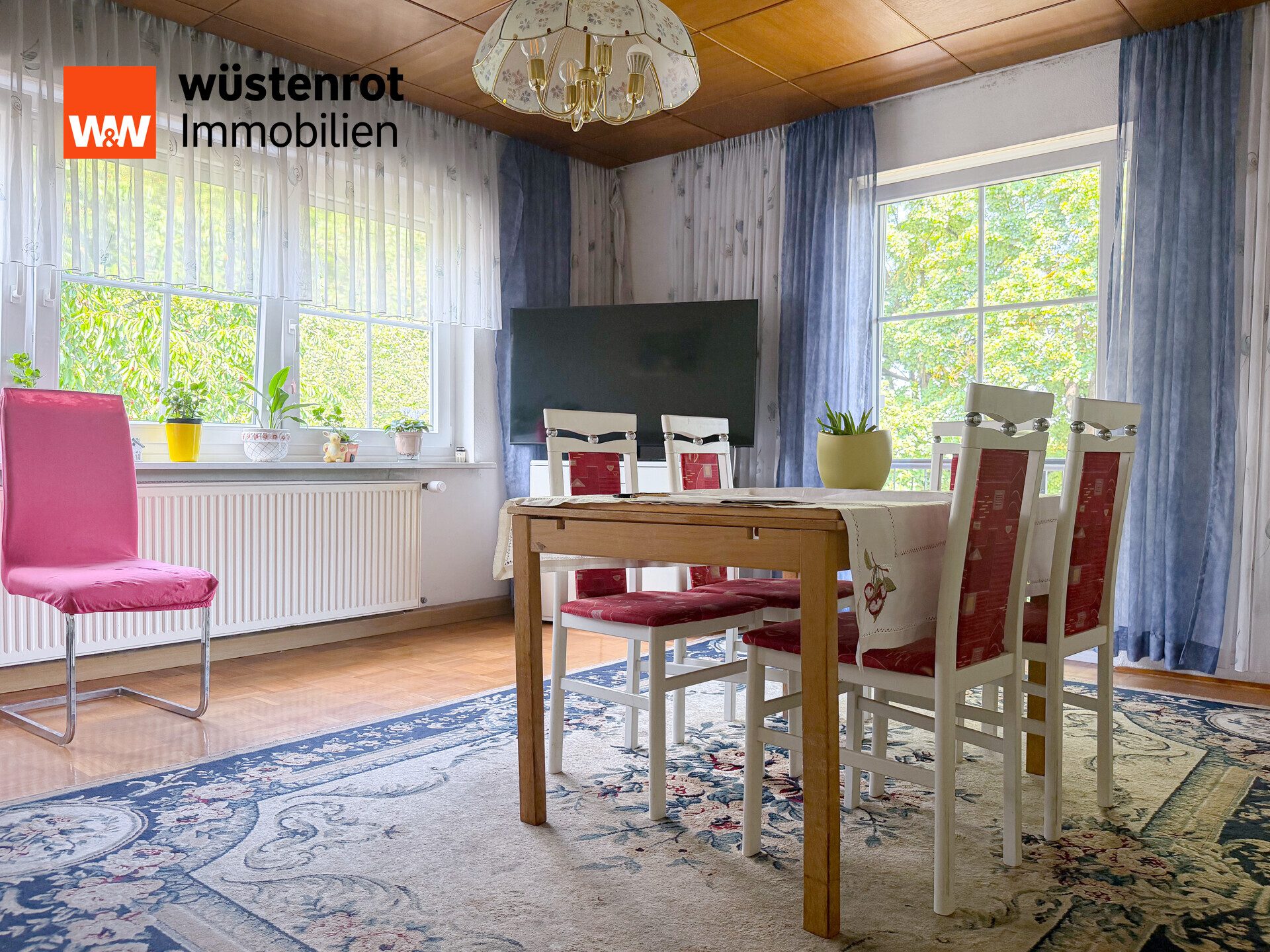 Immobilienangebot - Nittendorf / Etterzhausen - Alle - Zweifamilienhaus mit vermieteter Einliegerwohnung und bezugsfreiem Obergeschoss