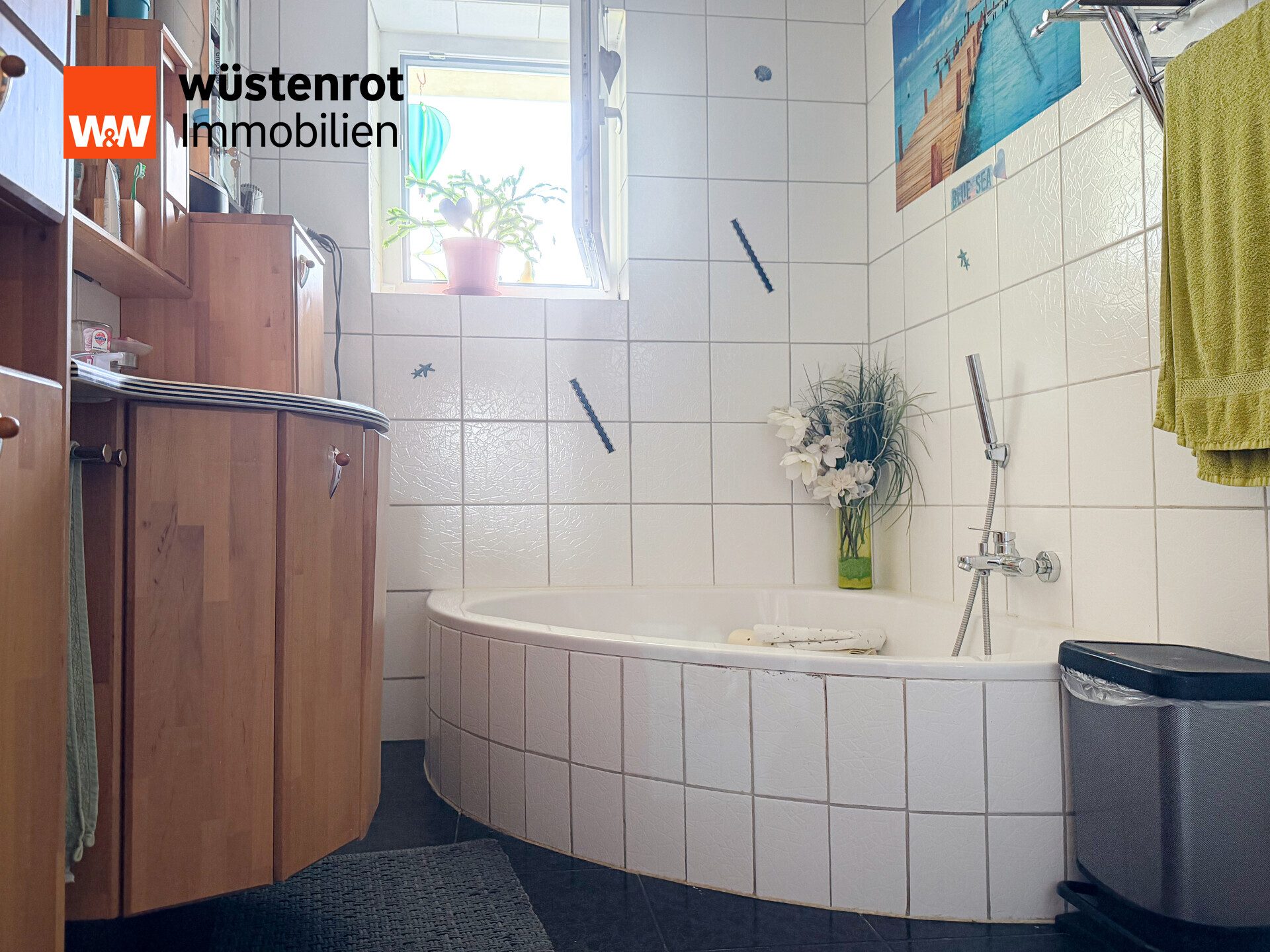 Immobilienangebot - Nittendorf / Etterzhausen - Alle - Zweifamilienhaus mit vermieteter Einliegerwohnung und bezugsfreiem Obergeschoss