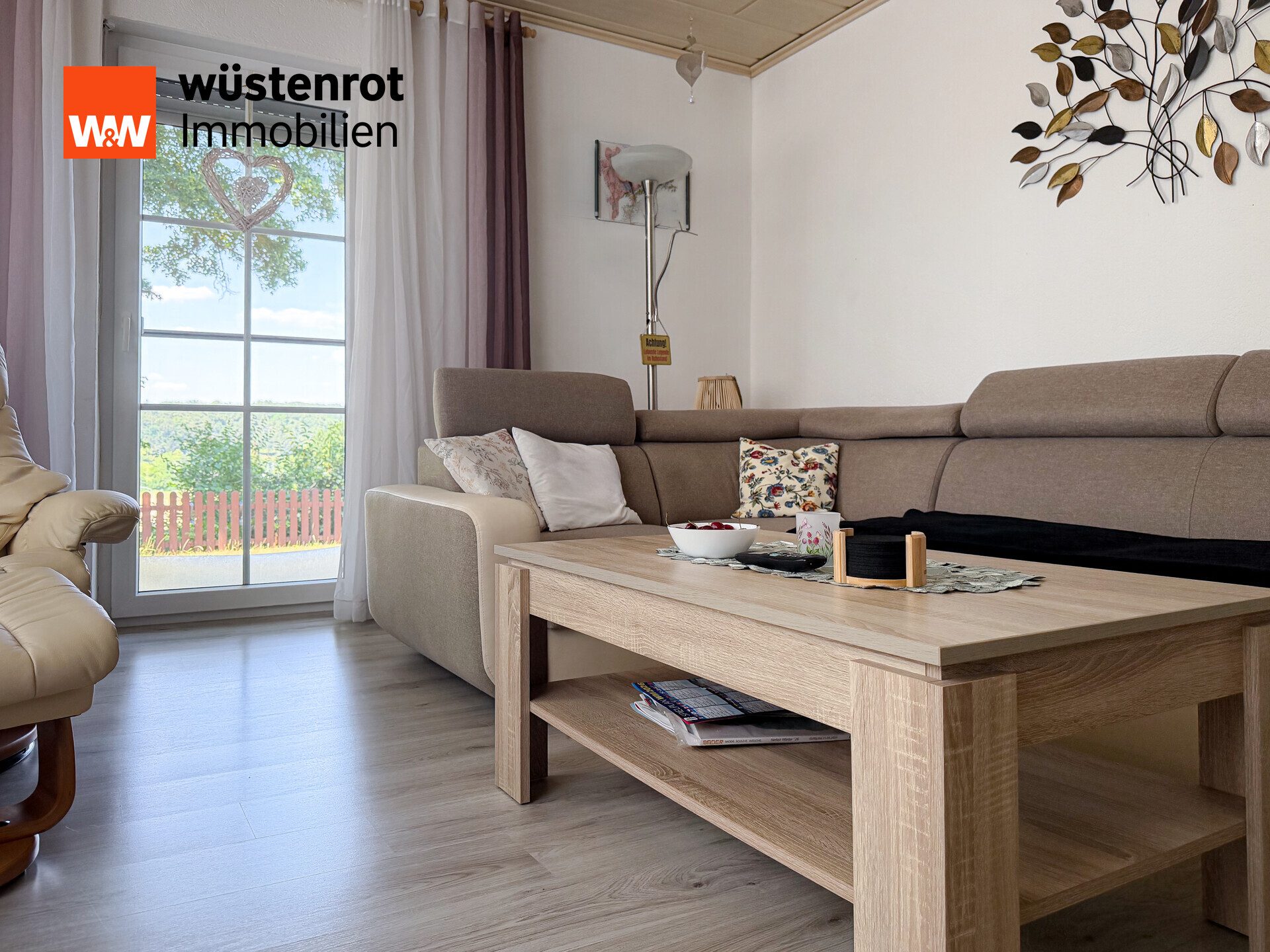 Immobilienangebot - Nittendorf / Etterzhausen - Alle - Zweifamilienhaus mit vermieteter Einliegerwohnung und bezugsfreiem Obergeschoss
