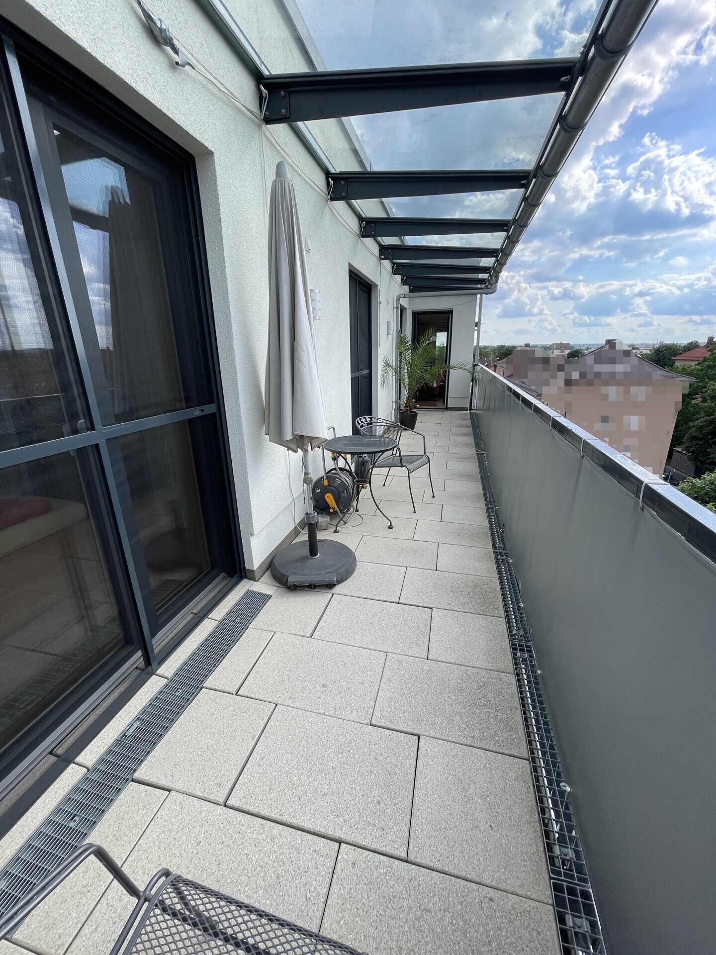 15 m² sonnige, Dachterrasse Immobilienangebot - Nürnberg - Alle - Große 4 1/2 Zi-Dachgeschoss-ETW in zentraler Lage von Nürnberg-Eberhardshof