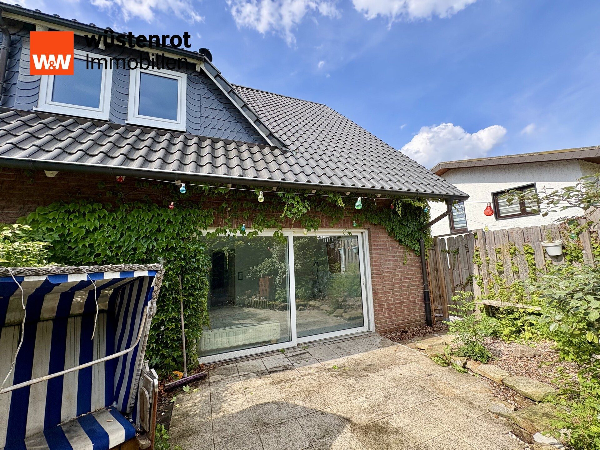 Immobilienangebot - Löhne - Alle - Doppelhaushälfte mit Garage und kompakten Grundstück!