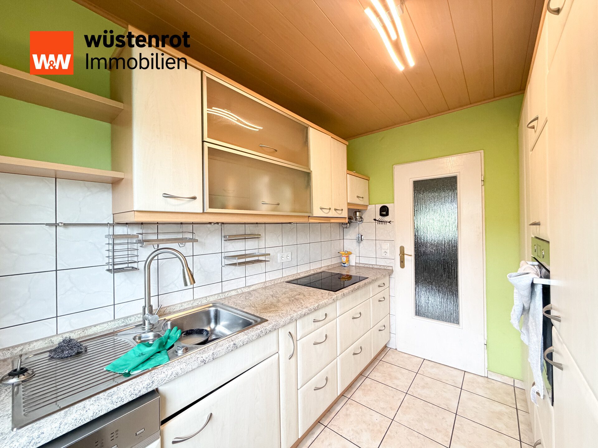 Immobilienangebot - Schweinfurt - Alle - Kapitalanlage oder Eigenheim: gepflegte 3-Zimmer-Wohnung mit Balkon und Weitblick