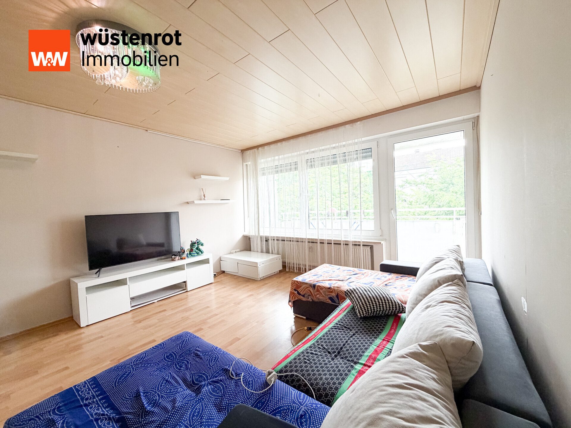 Immobilienangebot - Schweinfurt - Alle - Kapitalanlage oder Eigenheim: gepflegte 3-Zimmer-Wohnung mit Balkon und Weitblick