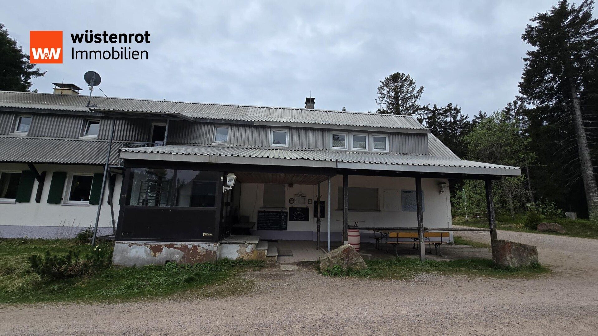 Immobilienangebot - Sasbach - Alle - Ski- und Wanderheim "OCHSENSTALL", Gebäude und Freifläche im Nordschwarzwald