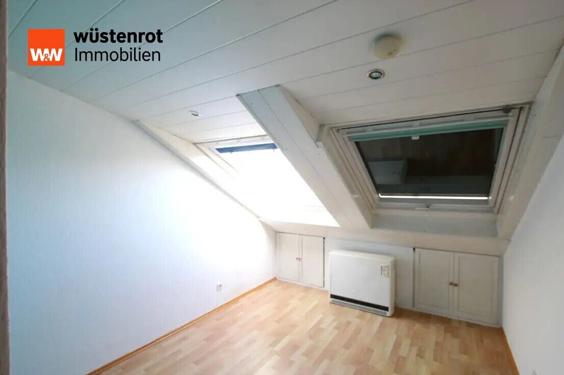 Immobilienangebot - Rheinstetten / Forchheim - Alle - Als EIGENNUTZUNG oder KAPITALANLAGE in BEVORZUGTER WOHNLAGE:  3 Zimmer DG-Wohnung mit Balkon, Keller