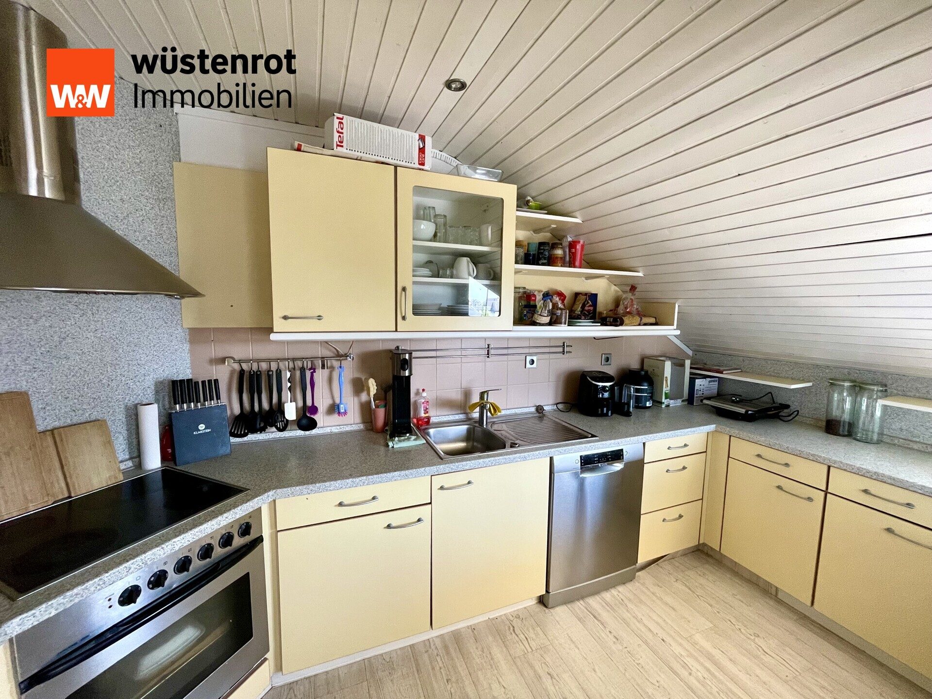 Immobilienangebot - Rheinstetten / Forchheim - Alle - Als EIGENNUTZUNG oder KAPITALANLAGE in BEVORZUGTER WOHNLAGE:  3 Zimmer DG-Wohnung mit Balkon, Keller