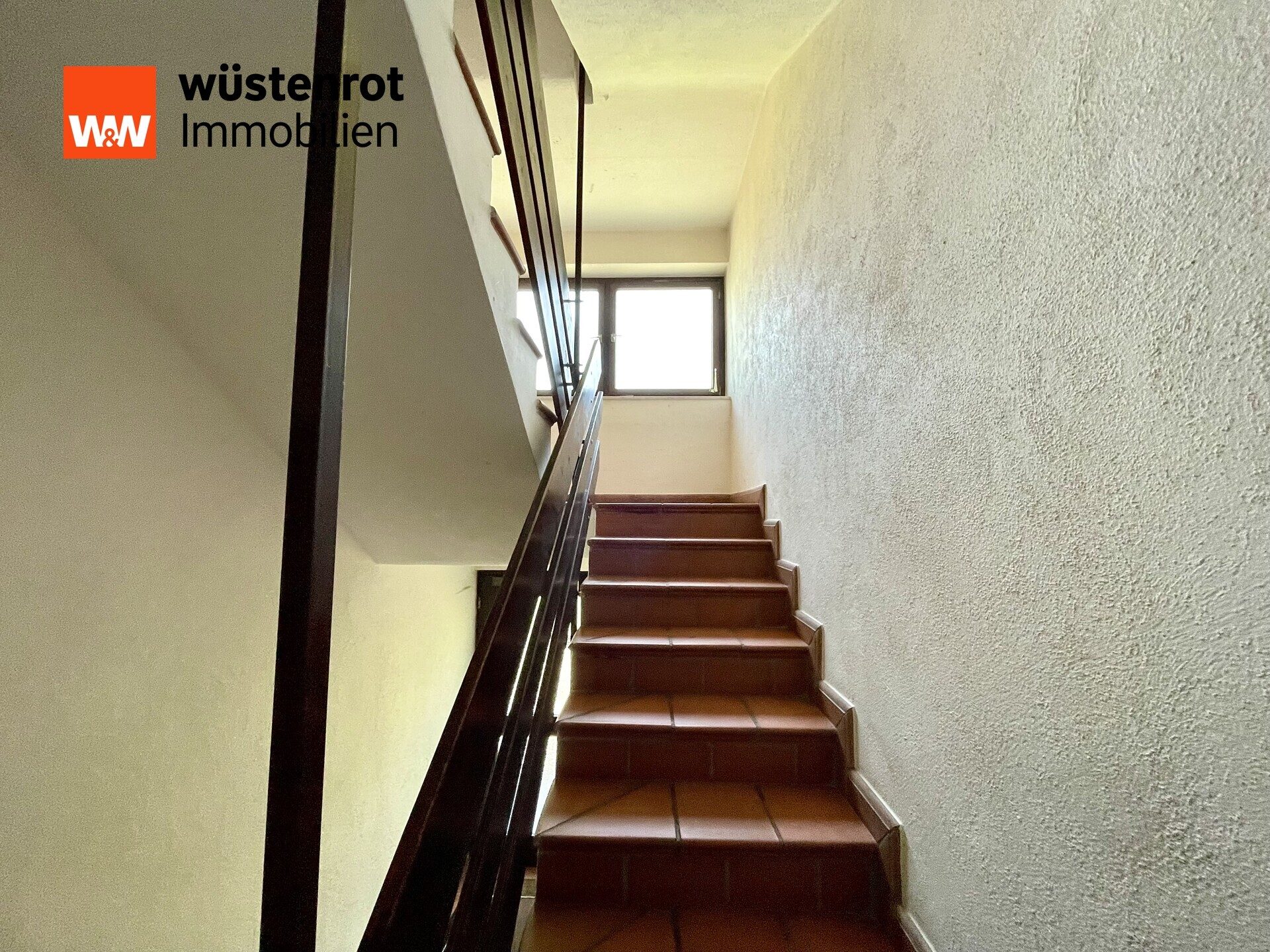 Immobilienangebot - Rheinstetten / Forchheim - Alle - Als EIGENNUTZUNG oder KAPITALANLAGE in BEVORZUGTER WOHNLAGE:  3 Zimmer DG-Wohnung mit Balkon, Keller