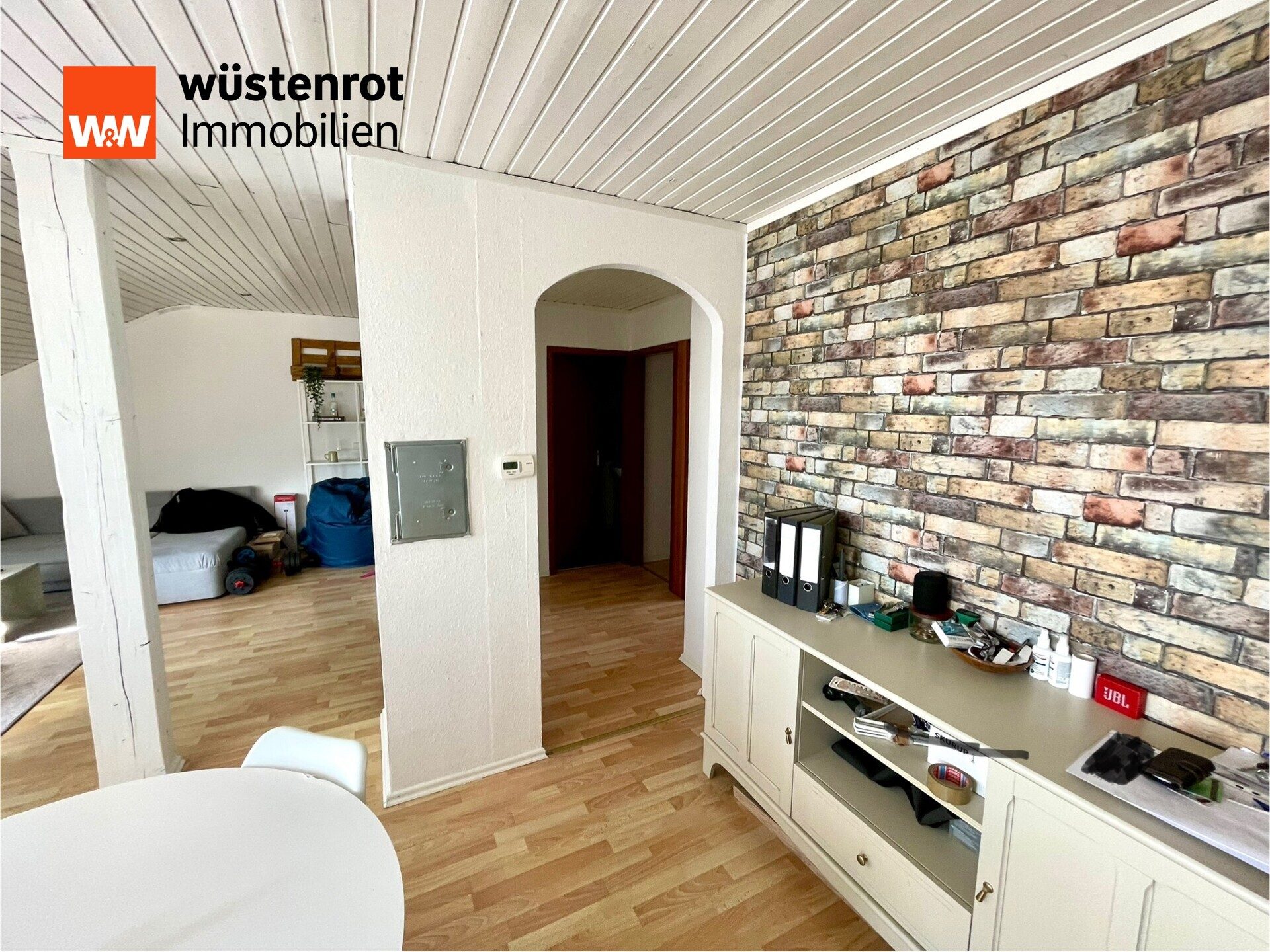 Immobilienangebot - Rheinstetten / Forchheim - Alle - Als EIGENNUTZUNG oder KAPITALANLAGE in BEVORZUGTER WOHNLAGE:  3 Zimmer DG-Wohnung mit Balkon, Keller