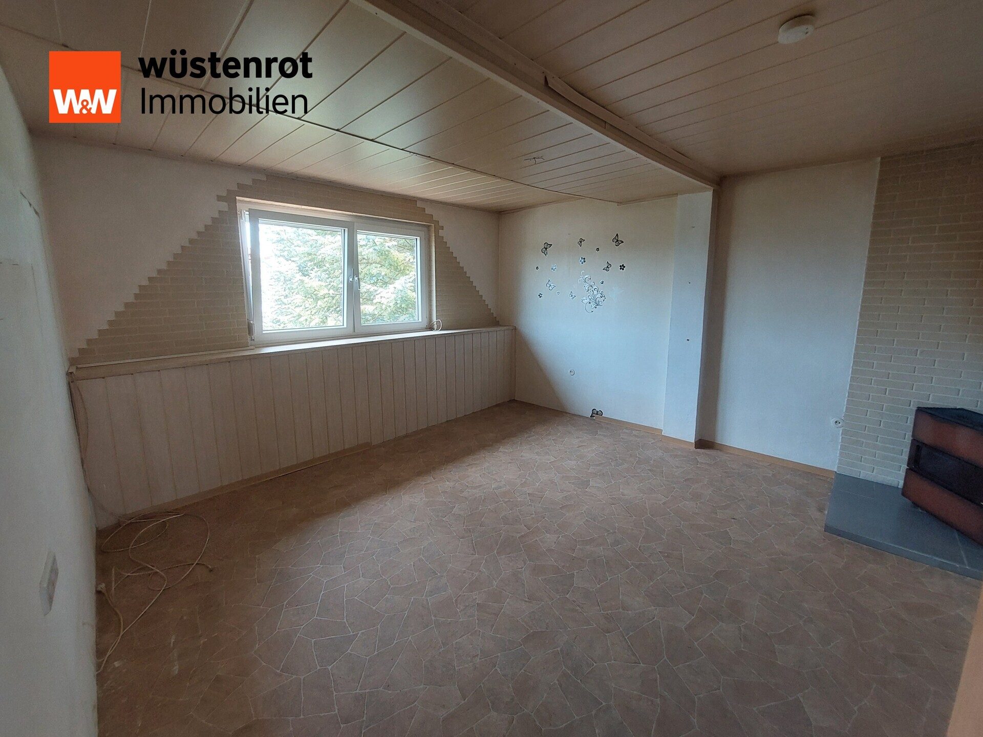 Immobilienangebot - Gangloffsömmern - Alle - Großzügiges Einfamilienhaus mit Nebengebäude auf fast 3.000 m² Grundstück in ruhiger Sackgassenlage
