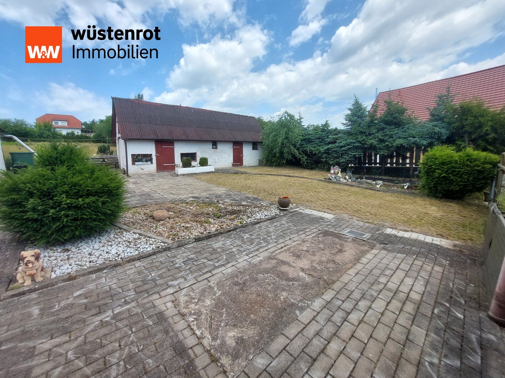 Immobilienangebot - Gangloffsömmern - Alle - Großzügiges Einfamilienhaus mit Nebengebäude auf fast 3.000 m² Grundstück in ruhiger Sackgassenlage