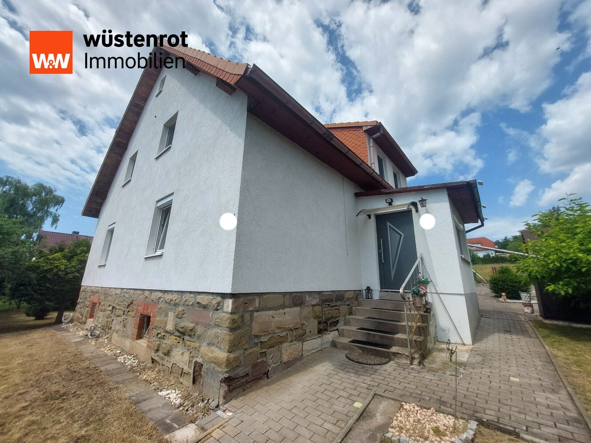 Immobilienangebot - Gangloffsömmern - Alle - Großzügiges Einfamilienhaus mit Nebengebäude auf fast 3.000 m² Grundstück in ruhiger Sackgassenlage