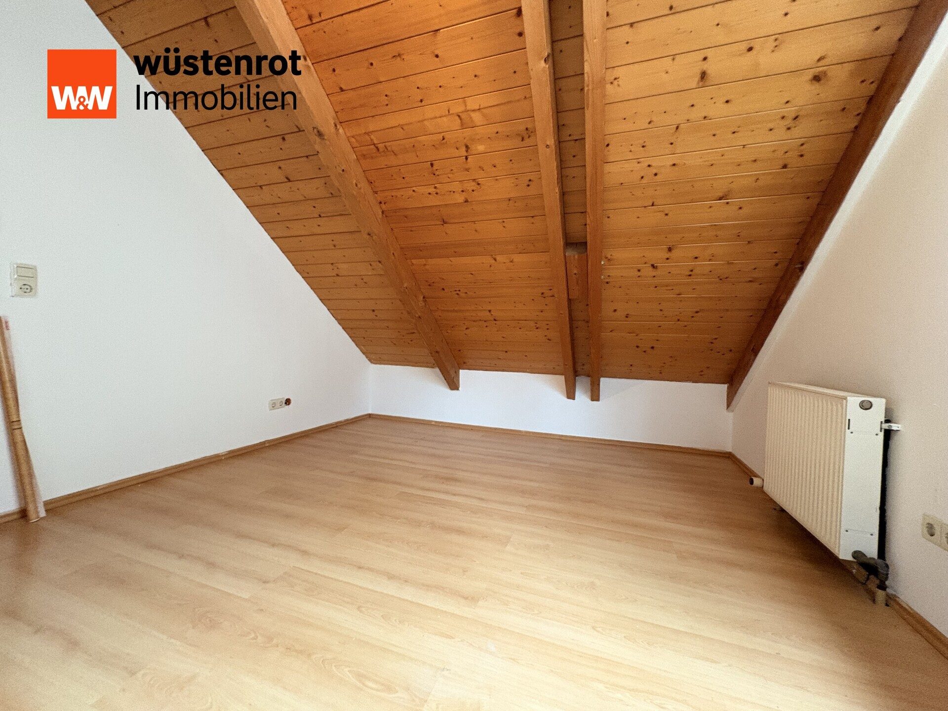 Immobilienangebot - Bretten / Rinklingen - Alle - Doppelhaushälfte in Bretten-Rinklingen- Platz für die Familie –