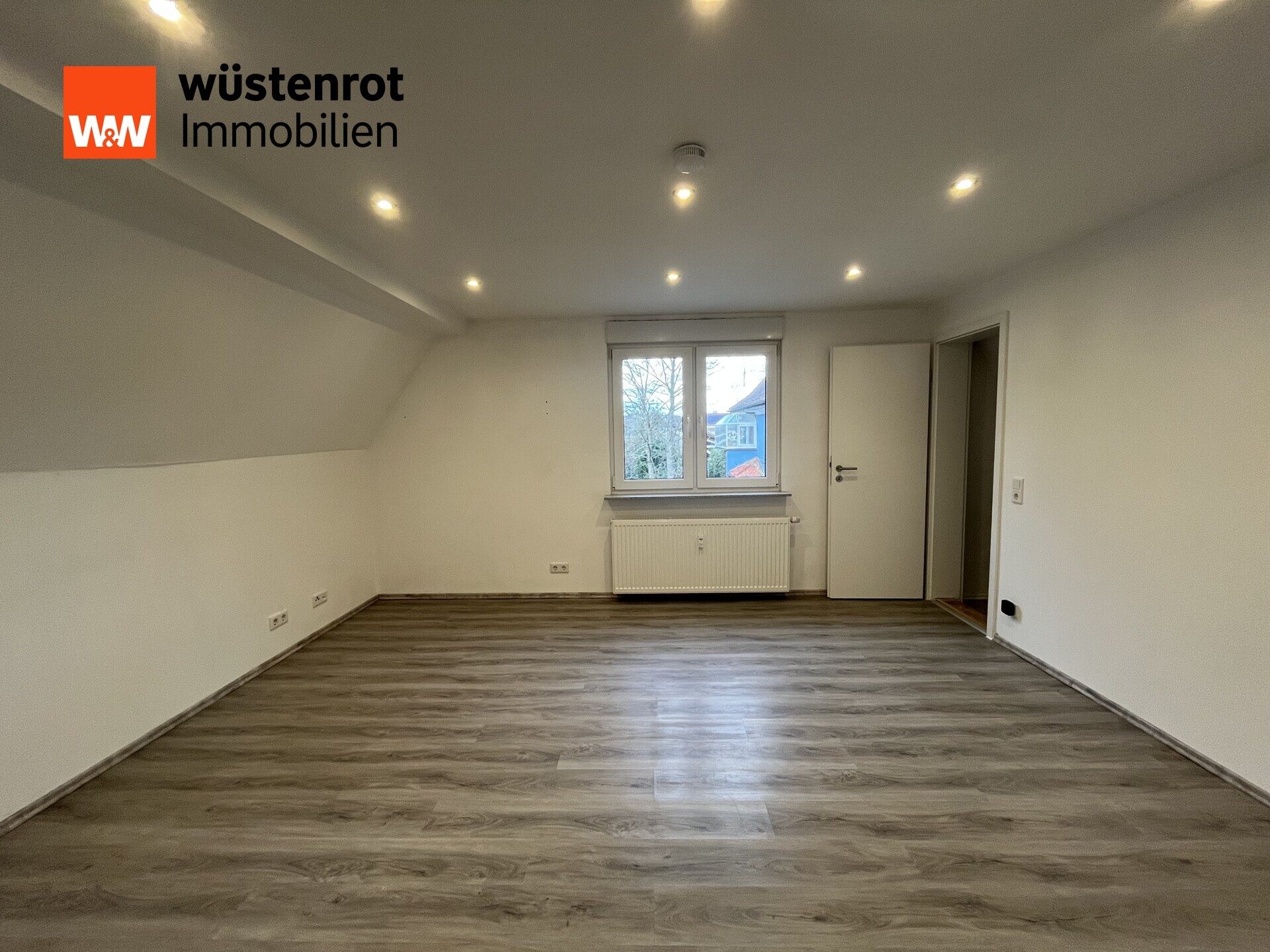 Immobilienangebot - Birkenau - Alle - Modernisiertes Einfamilienhaus mit hochwertiger Einbauküche, Garten und Garage