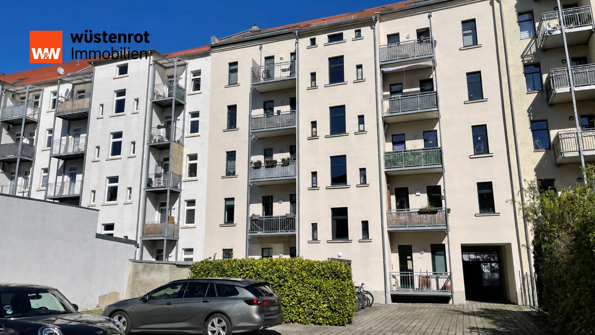 Immobilienangebot - Leipzig - Alle - 2-Zimmer Wohnung mit Altbaucharme im denkmalgerecht sanierten Gebäude mit heller Wohnatmosphäre