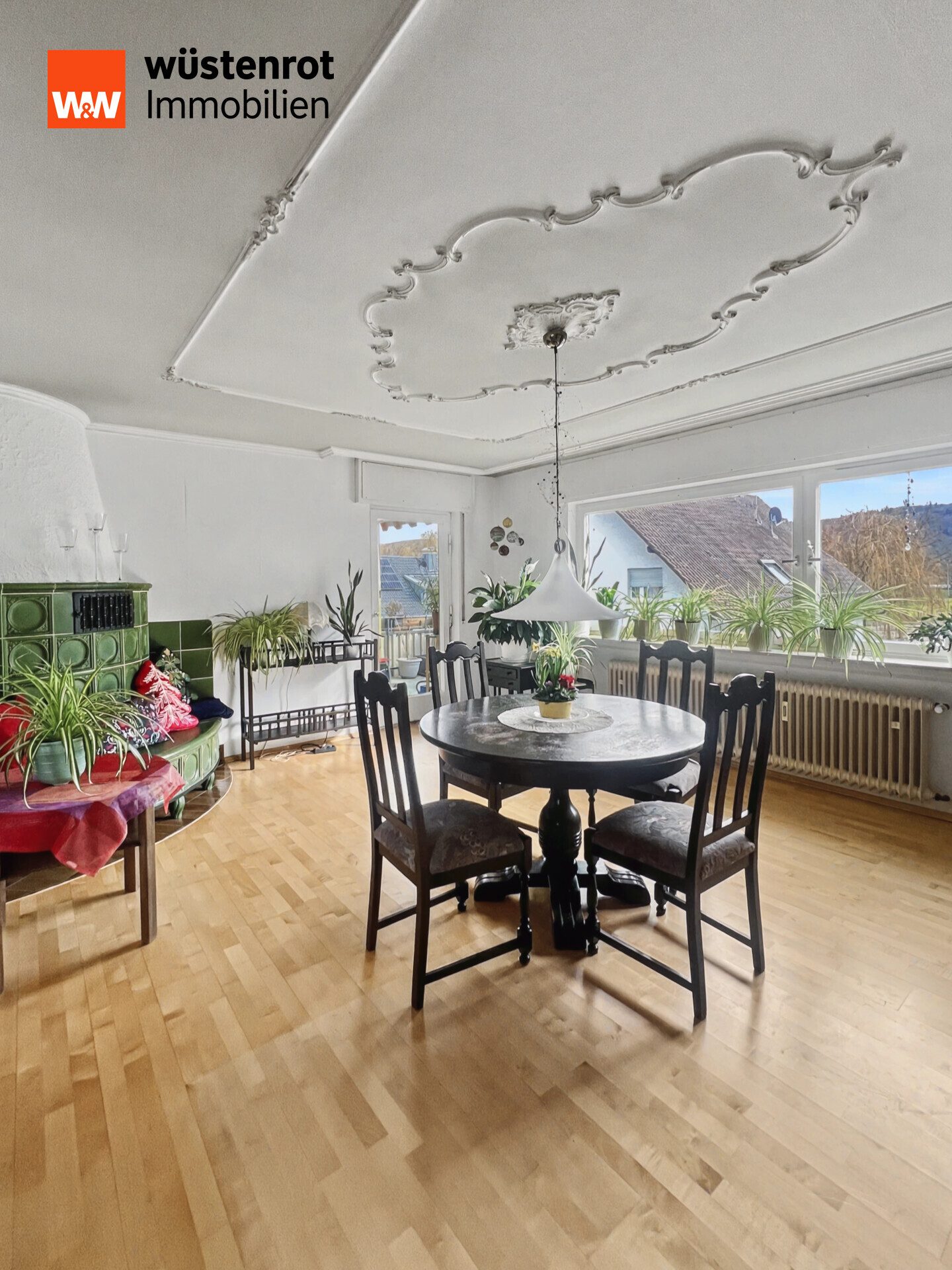 Immobilienangebot - Ettlingen / Bruchhausen - Alle - Mehrfamilienhaus mit 3 Einheiten (davon 2 frei werdend) + 3 Garagen in Ettlingen (Bruchhausen)