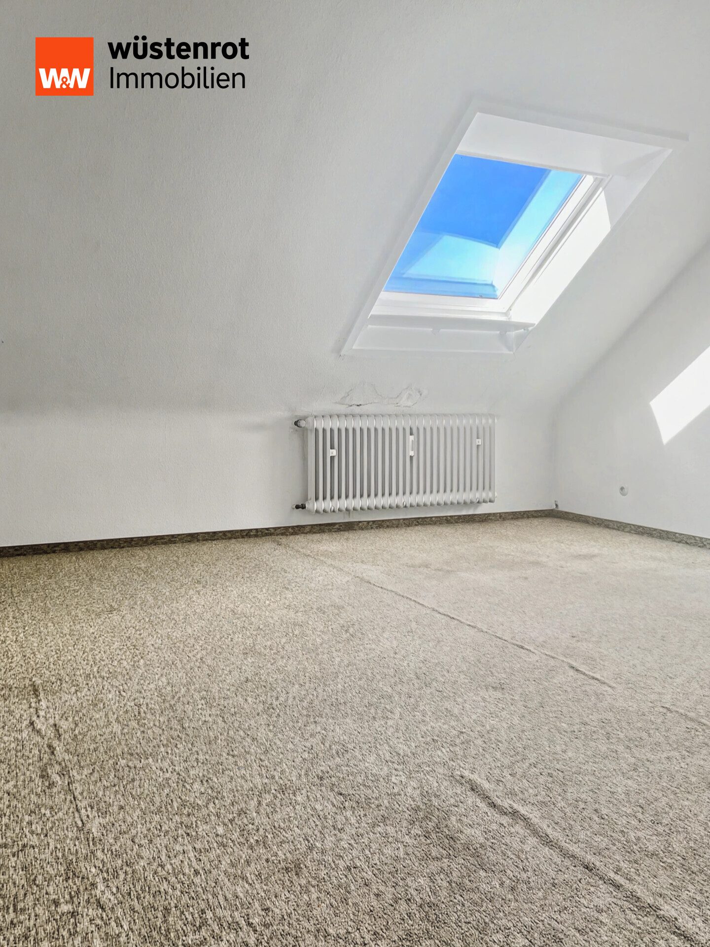 Immobilienangebot - Ettlingen / Bruchhausen - Alle - Mehrfamilienhaus mit 3 Einheiten (davon 2 frei werdend) + 3 Garagen in Ettlingen (Bruchhausen)