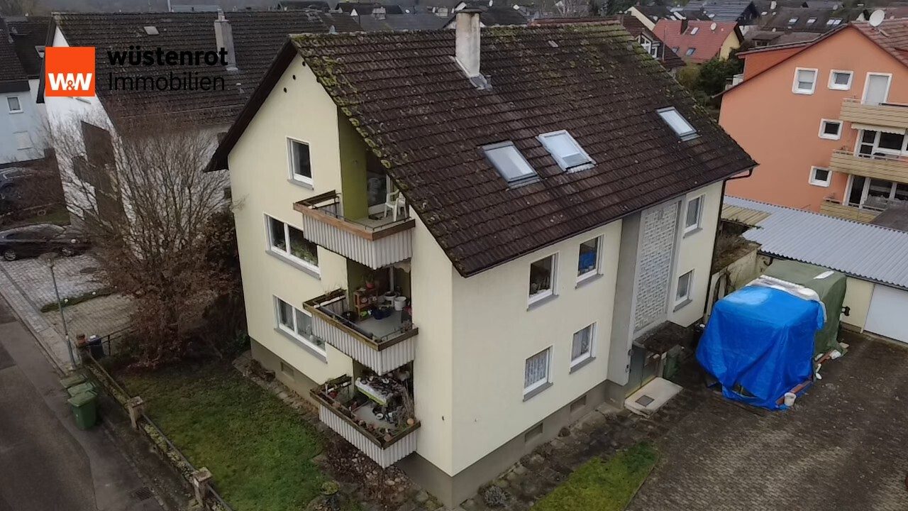 Immobilienangebot - Ettlingen / Bruchhausen - Alle - Mehrfamilienhaus mit 3 Einheiten (davon 2 frei werdend) + 3 Garagen in Ettlingen (Bruchhausen)