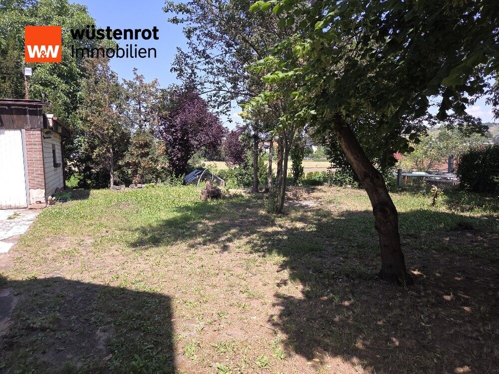 Immobilienangebot - Dresden / Kaditz - Alle - Sanierungsbedürftige Doppelhaushälfte mit Panoramablick in begehrter Wohnlage von Dresden