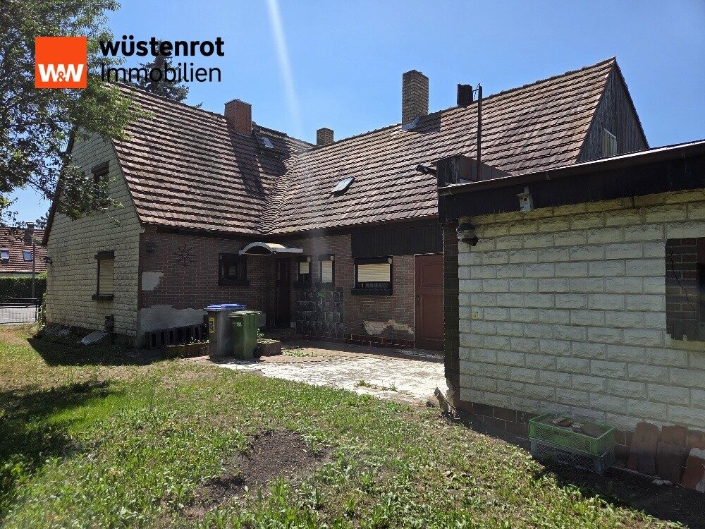 Immobilienangebot - Dresden / Kaditz - Alle - Sanierungsbedürftige Doppelhaushälfte mit Panoramablick in begehrter Wohnlage von Dresden
